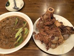 -王记酱骨头馆(新华路一店)