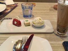 -必胜客(上海新南方商城PH店)