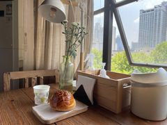 靠窗位-仙峰天然面包(迎宾路店)