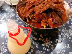 -临江餐馆二楼美食部落