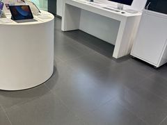 -Apple授权专营店(宝山万达店)