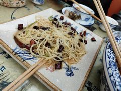 -壹阁胡羊焖饼(特色小吃街店)