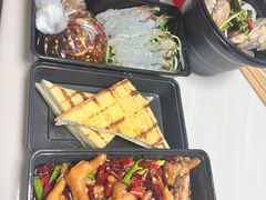 -曼听小寨海鲜烧烤·大连辣炒大王(盖州街店)