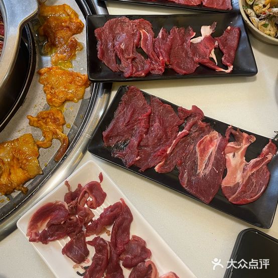 工匠御牛记鲜切牛肉自助涮烤火锅