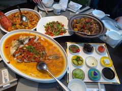 -江上荟·创意中国菜(绿地缤纷城店)