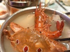 -领鲜活海鲜榴莲自助火锅(东门店)