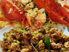 -三亚火车头万人海鲜广场