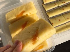 黄桃糕-上海虹口糕团食品厂(茂名路店)