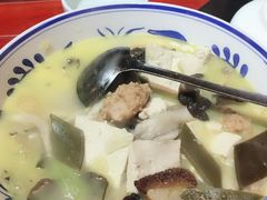 -窄巷子陕菜馆·地道陕西菜(粉巷店)