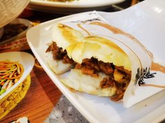 现烤肉夹馍-老碗会·陕西手工面(国贸店)