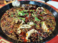 -烧哥美蛙肥肠鱼火锅·十五年社区店