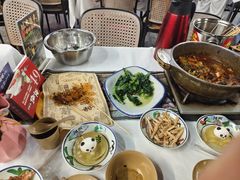 -刘姐啤酒鱼民族演艺餐厅(西街总店)