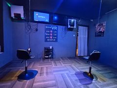 -VR 间客漫·PS电玩·虚拟现实包间游戏电竞(街道口店)