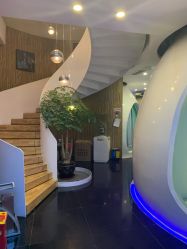 -比华利美容医院