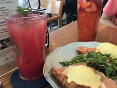 -ROAST coffee & eatery