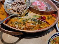 -洱火云南酸菜牛肉火锅(石景山当代商城店)