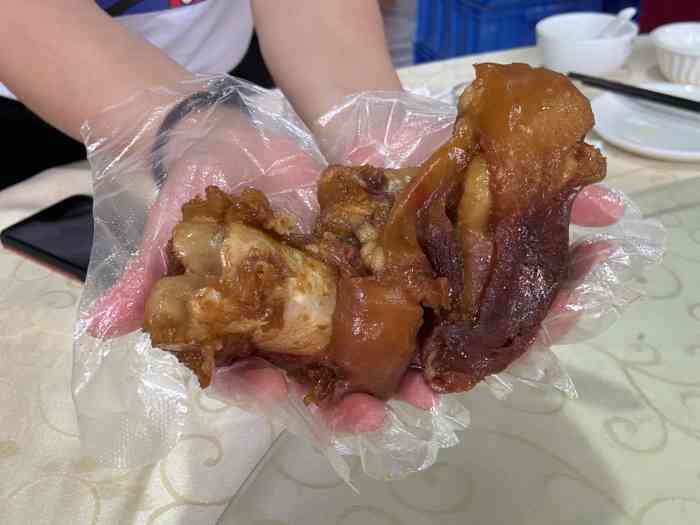 伟记牛蹄(道滘店)-"好吃极了,我们经常在那里聚餐,以后还会去.