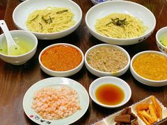 -裕兴记•蟹黄面馆(人民广场店)