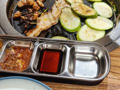 -明洞阿姨·韩式酱蟹烤肉·创意料理(三元桥店)