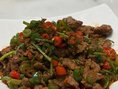 -三湘四水正宗湘菜(君峰路店)