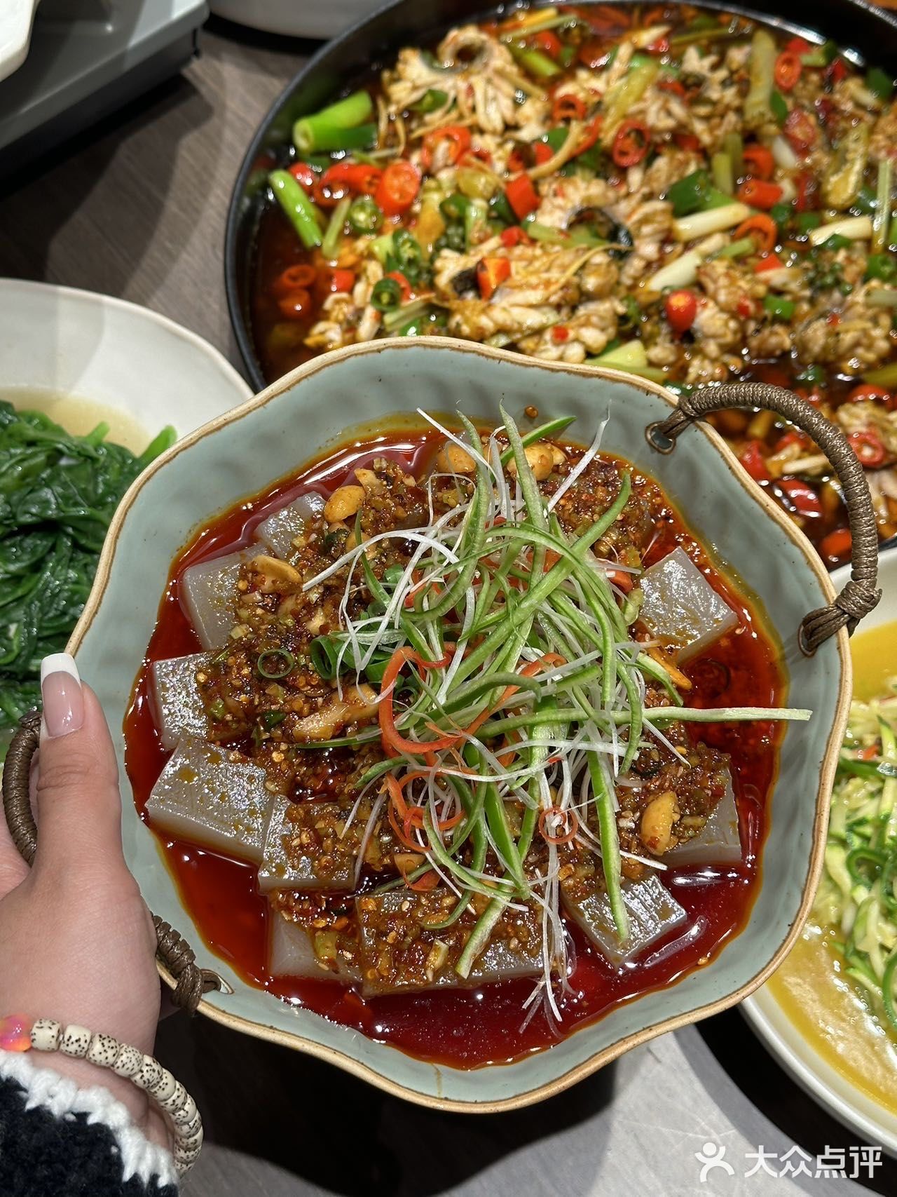  大连的！新晋川菜馆过于费米饭了🍚环境一绝