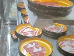 -雍容荟帝王蟹活龙虾展台自助(IFS黑金店)