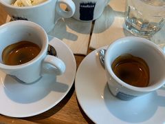 -LAVAZZA拉瓦萨咖啡(中航城君尚购物中心店)