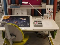 -moll学习桌椅(上海久光百货店)