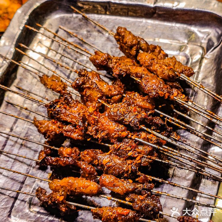 咱老陕最爱的刚刚烤肉,一元一串太良心~