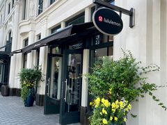-lululemon(比斯特购物村店)