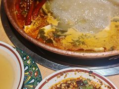 -洱火云南酸菜牛肉火锅(石景山当代商城店)