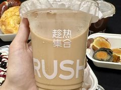 -HOT CRUSH趁热集合·现烤面包(环球港店)