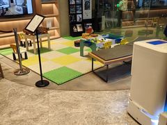 -上海南京路步行街假日酒店