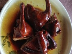 瑞士汁乳鸽-侨美·唐荔园·40年地道粤菜