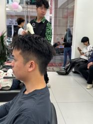 -乾健·烫染·接发SALON
