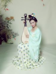 点击看大图 -盘子女人坊古装写真摄影(厦门总店)