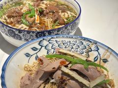 -镇南锅盖面馆(解放路店)