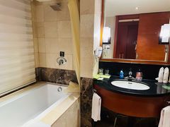 -爱时特套房酒店(会展中心远洋城店)