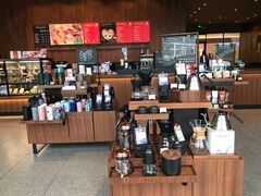 零售区-星巴克(广州百信广场东区店)