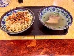 -老陆稿荐(西中市店)