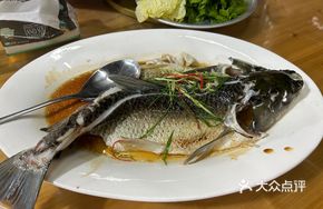 Steamed Grass Carp from Reservoir