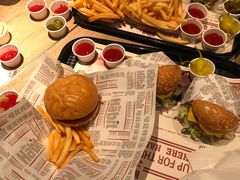 -The Habit Burger Grill 哈比特汉堡(复兴soho店)