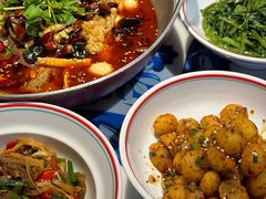 -川流不息·地道川菜·小龙虾(新松江路店)