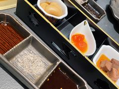-铭牛烧肉·和牛海鲜自助(高新月牙湖店)