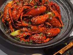 -肥肥虾庄·金牌油焖大虾(杨园滨江时代walk店)