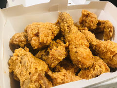 -BHC炸鸡(明洞总店)