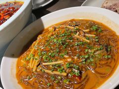 沙蒜烧豆面-新荣记(BFC外滩金融中心店)