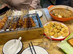 -烤满分·东北烧烤(首经贸店)