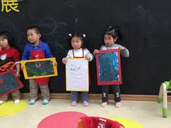 -美吉姆国际儿童发展中心(红谷滩绿地缤纷城中心)