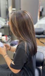 -藤野造型•烫染专业店